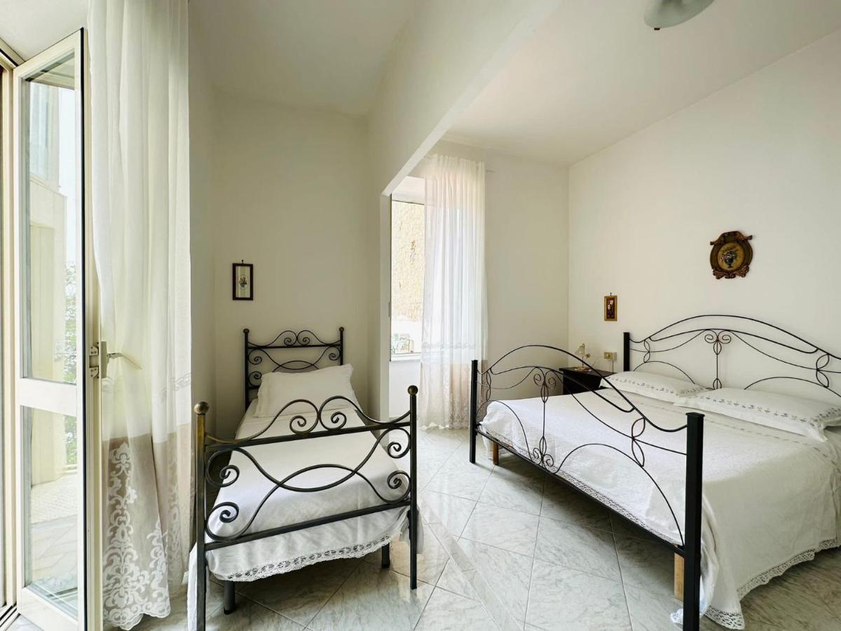 Family Relax Caracciolo Bed & Breakfast Napoli Exterior foto